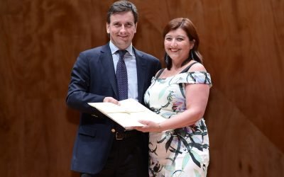 Carla Tapia Guerrero obtiene premio a la Excelencia Académica 2017