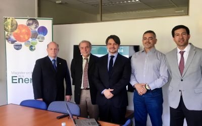 Víctor Mercado Gallardo se convierte en nuevo graduado del Magíster en Ingeniería de la Energía de la Pontificia Universidad Católica de Chile.