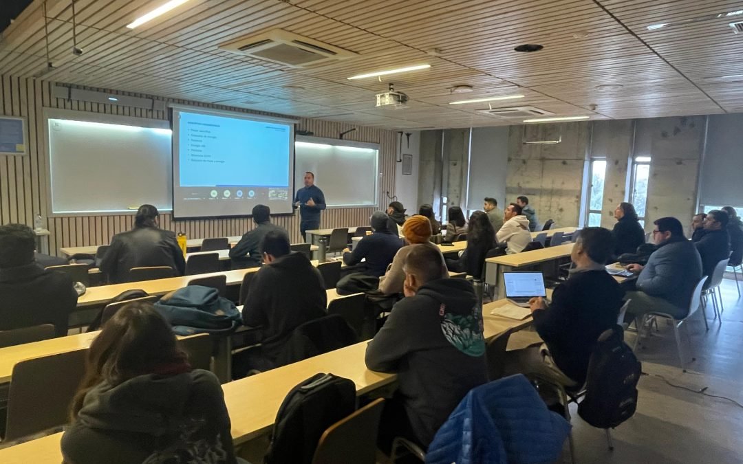 MIE-UC da la bienvenida a nuevos estudiantes del segundo semestre 2025