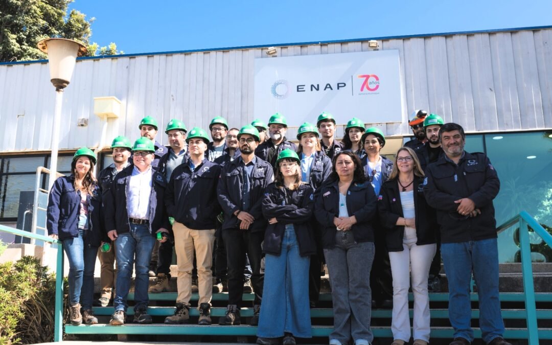 Visita del MIE-UC a la Refinería Aconcagua de ENAP en Concón